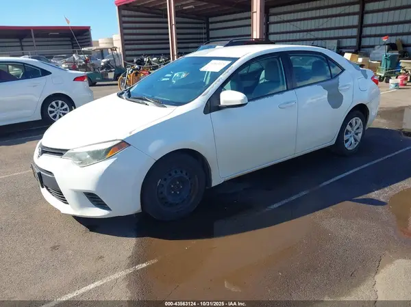 5YFBURHE5GP406194 2016 TOYOTA COROLLA - Image 2