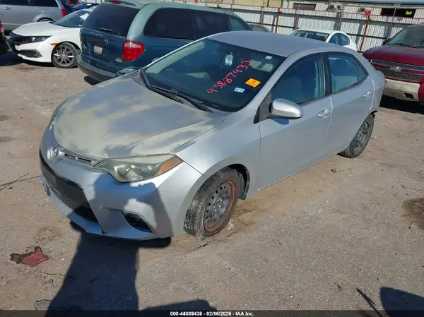 5YFBURHE5GP424324 2016 TOYOTA COROLLA - Image 2
