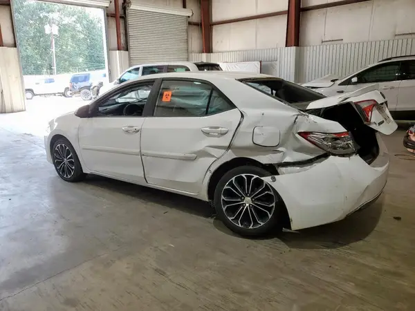 5YFBURHE5GP424615 2016 TOYOTA COROLLA - Image 2