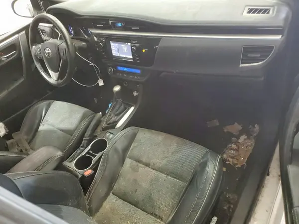 5YFBURHE5GP424615 2016 TOYOTA COROLLA - Image 8