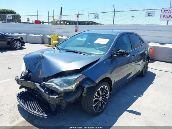 5YFBURHE5GP432729 2016 TOYOTA COROLLA - Image 2