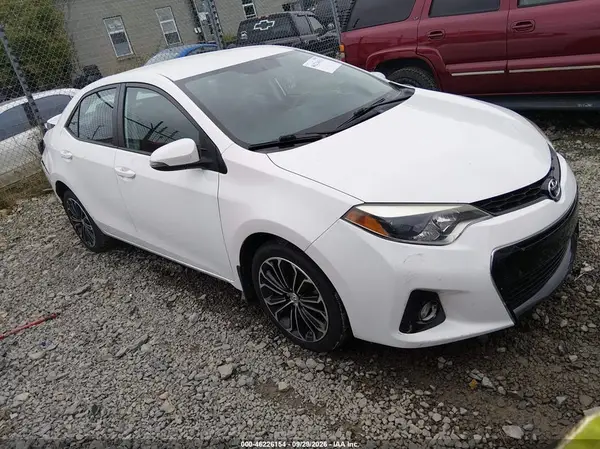 5YFBURHE5GP438126 2016 TOYOTA COROLLA - Image 1