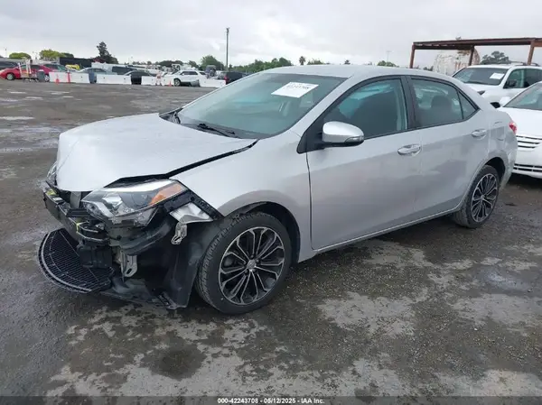 5YFBURHE5GP443942 2016 TOYOTA COROLLA - Image 2