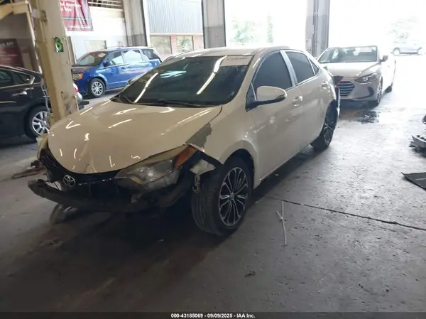 5YFBURHE5GP449790 2016 TOYOTA COROLLA - Image 2