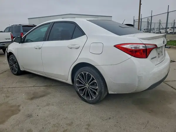 5YFBURHE5GP455184 2016 TOYOTA COROLLA - Image 2