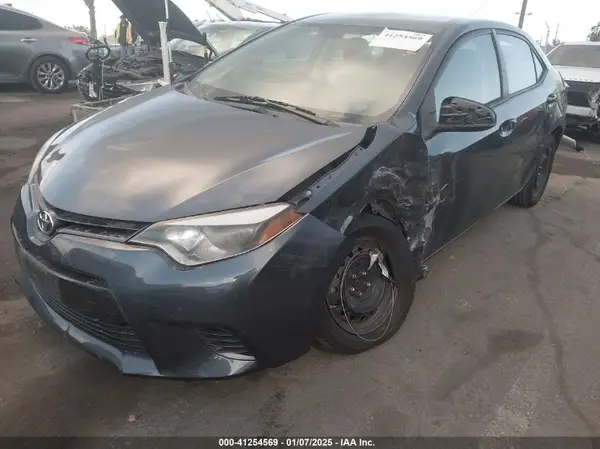 5YFBURHE5GP467156 2016 TOYOTA COROLLA - Image 2