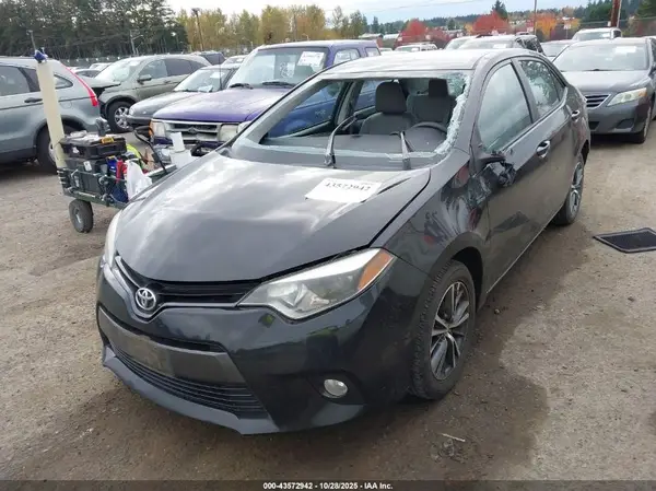 5YFBURHE5GP468520 2016 TOYOTA COROLLA - Image 2