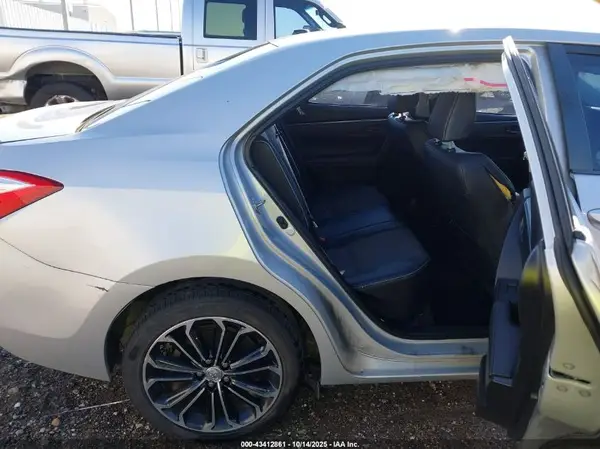 5YFBURHE5GP471028 2016 TOYOTA COROLLA - Image 8