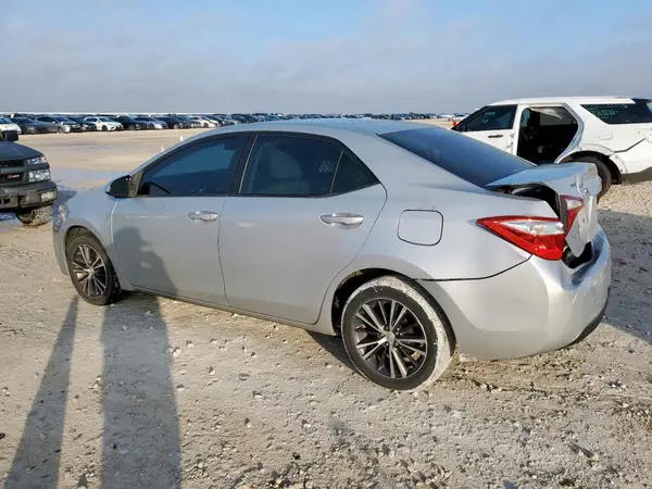 5YFBURHE5GP472938 2016 TOYOTA COROLLA - Image 2