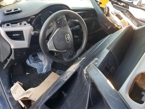 5YFBURHE5GP473569 2016 TOYOTA COROLLA - Image 8