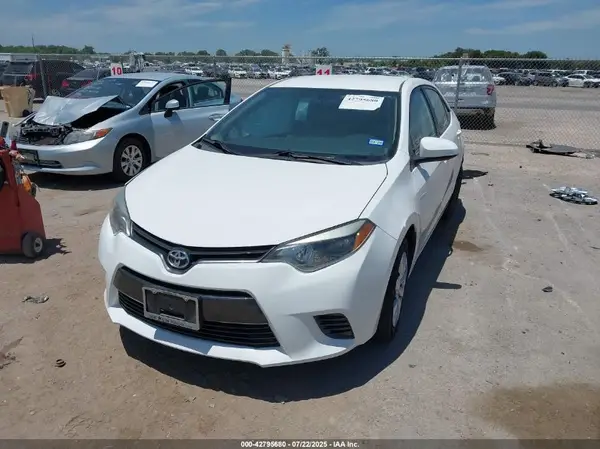 5YFBURHE5GP474382 2016 TOYOTA COROLLA - Image 2