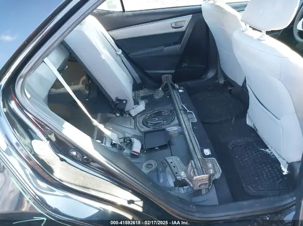 5YFBURHE5GP476214 2016 TOYOTA COROLLA - Image 8