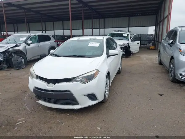 5YFBURHE5GP479047 2016 TOYOTA COROLLA - Image 2