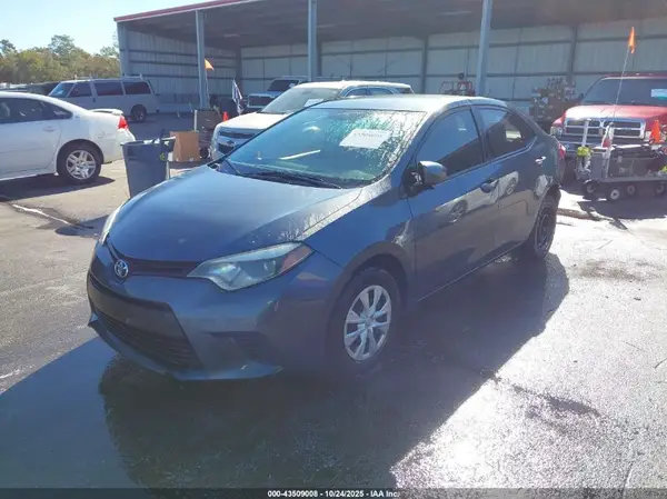 5YFBURHE5GP479825 2016 TOYOTA COROLLA - Image 2