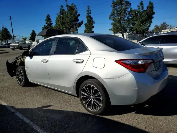 5YFBURHE5GP485401 2016 TOYOTA COROLLA - Image 2