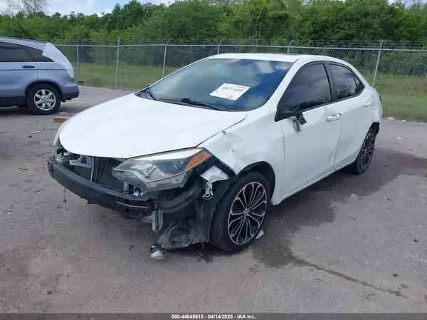 5YFBURHE5GP490839 2016 TOYOTA COROLLA - Image 2