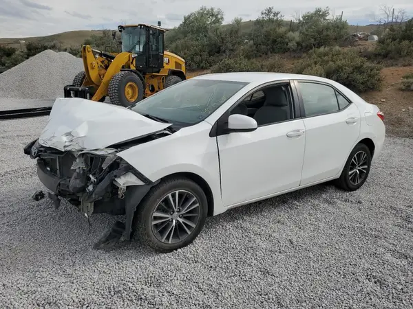 5YFBURHE5GP496463 2016 TOYOTA COROLLA - Image 1