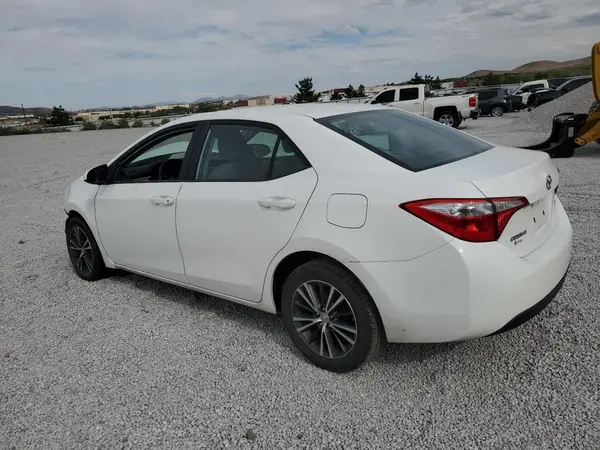 5YFBURHE5GP496463 2016 TOYOTA COROLLA - Image 2