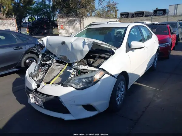 5YFBURHE5GP497483 2016 TOYOTA COROLLA - Image 2
