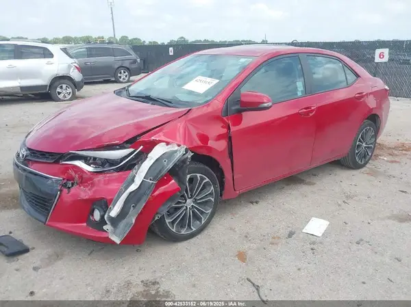 5YFBURHE5GP503881 2016 TOYOTA COROLLA - Image 2