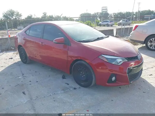 5YFBURHE5GP504139 2016 TOYOTA COROLLA - Image 1