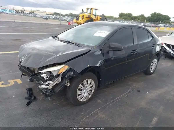5YFBURHE5GP505274 2016 TOYOTA COROLLA - Image 2