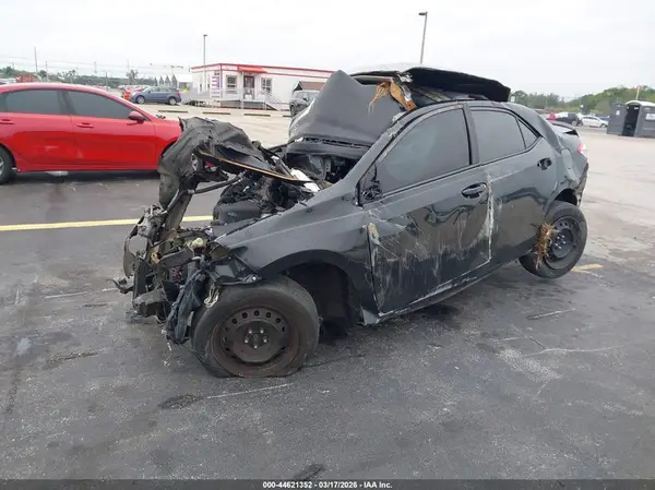5YFBURHE5GP505372 2016 TOYOTA COROLLA - Image 2