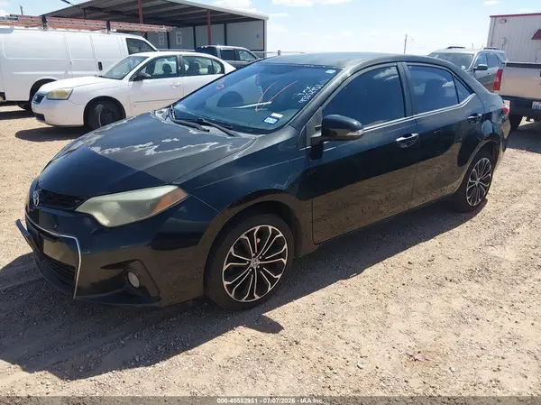 5YFBURHE5GP510264 2016 TOYOTA COROLLA - Image 2