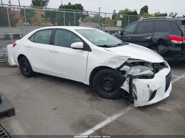 5YFBURHE5GP514671 2016 TOYOTA COROLLA - Image 1