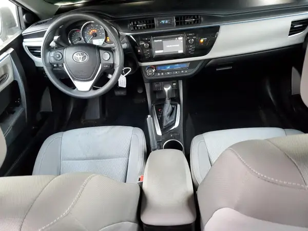 5YFBURHE5GP520910 2016 TOYOTA COROLLA - Image 8