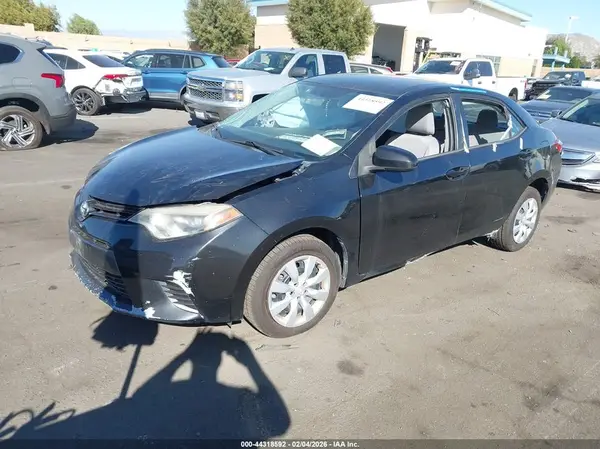 5YFBURHE5GP525220 2016 TOYOTA COROLLA - Image 2