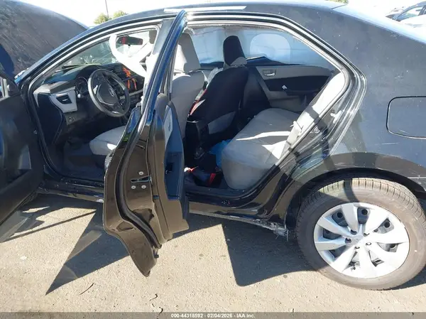 5YFBURHE5GP525220 2016 TOYOTA COROLLA - Image 8