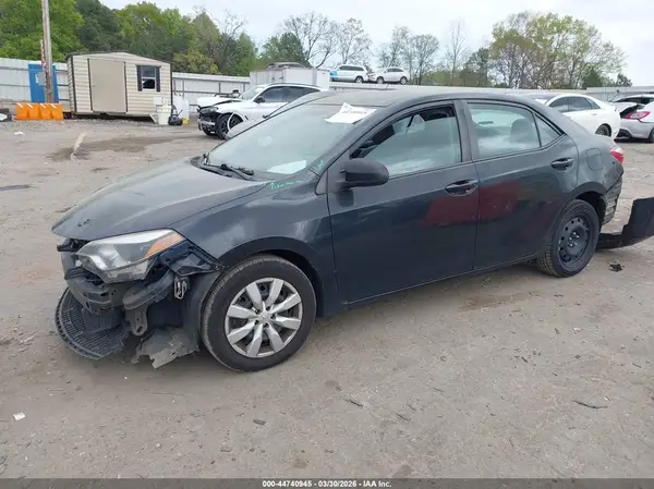 5YFBURHE5GP526187 2016 TOYOTA COROLLA - Image 2