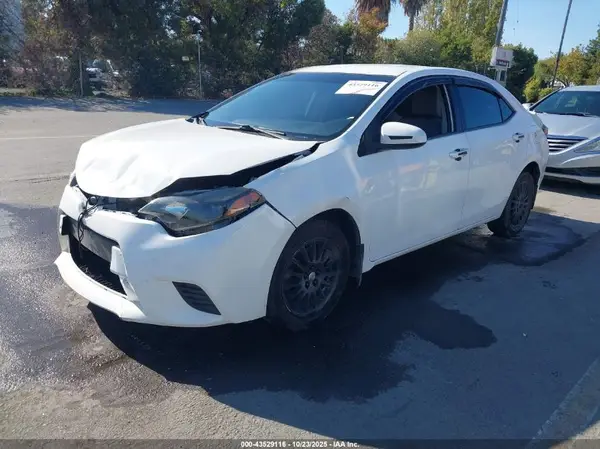 5YFBURHE5GP529297 2016 TOYOTA COROLLA - Image 2