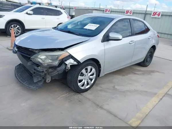 5YFBURHE5GP537934 2016 TOYOTA COROLLA - Image 2