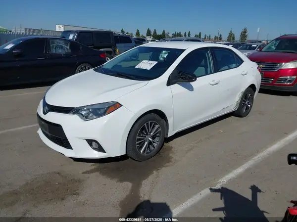 5YFBURHE5GP550358 2016 TOYOTA COROLLA - Image 2
