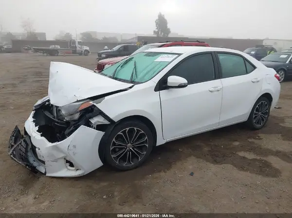 5YFBURHE5GP552272 2016 TOYOTA COROLLA - Image 2