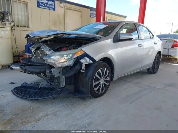 5YFBURHE5GP553468 2016 TOYOTA COROLLA - Image 2