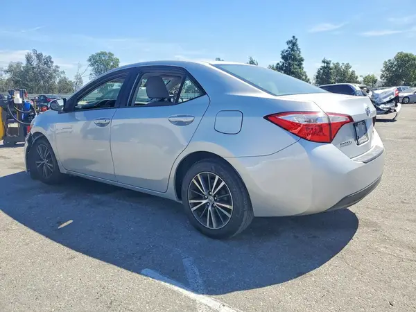 5YFBURHE5GP554779 2016 TOYOTA COROLLA - Image 2