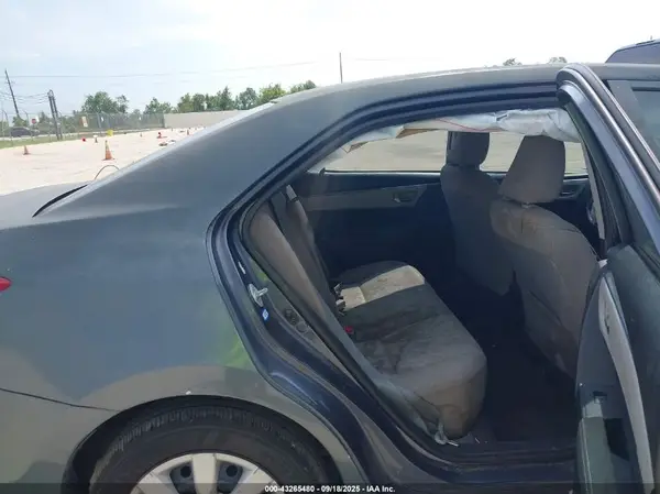 5YFBURHE5GP555432 2016 TOYOTA COROLLA - Image 8