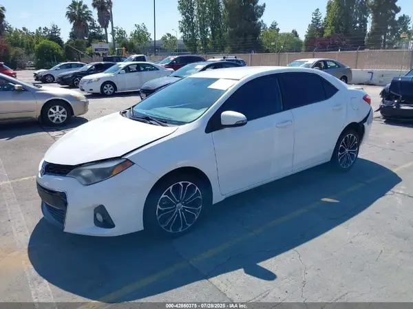 5YFBURHE5GP557441 2016 TOYOTA COROLLA - Image 2
