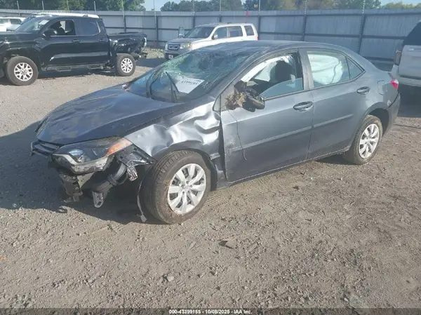 5YFBURHE5GP558587 2016 TOYOTA COROLLA - Image 2