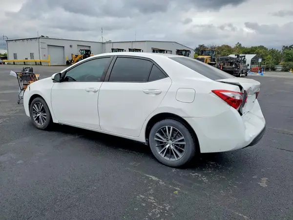 5YFBURHE5GP559013 2016 TOYOTA COROLLA - Image 2