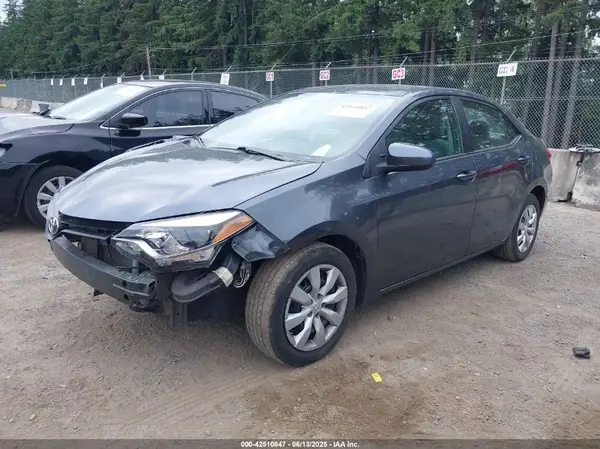 5YFBURHE5GP559285 2016 TOYOTA COROLLA - Image 2
