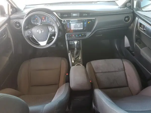 5YFBURHE5HP569493 2017 TOYOTA COROLLA - Image 8