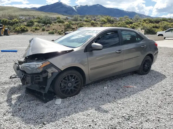5YFBURHE5HP571440 2017 TOYOTA COROLLA - Image 1
