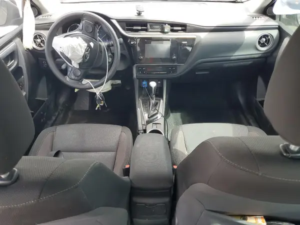 5YFBURHE5HP571440 2017 TOYOTA COROLLA - Image 8
