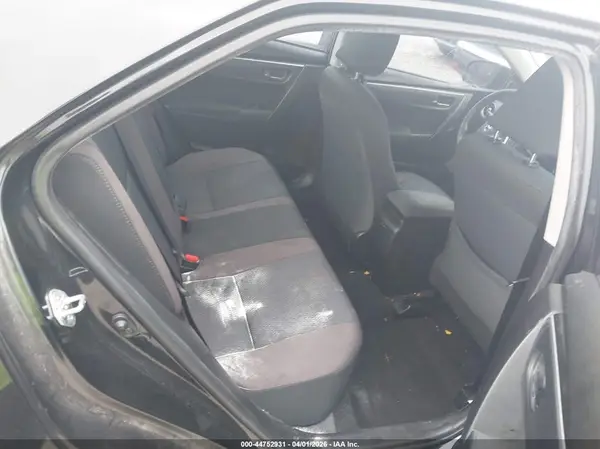 5YFBURHE5HP576010 2017 TOYOTA COROLLA - Image 8