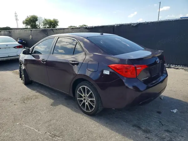 5YFBURHE5HP576072 2017 TOYOTA COROLLA - Image 2
