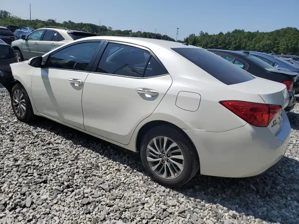 5YFBURHE5HP581319 2017 TOYOTA COROLLA - Image 2